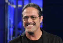 Marco Baldini si racconta sui social: nuova vita tra lavoro e amore. Marco Baldini