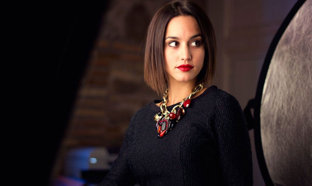 Megan Montaner, protagonista della serie 'lontano da te'
