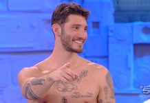 Isola Dei Famosi 2018: Stefano De Martino vola in Honduras come inviato. Il primo incontro con la Marcuzzi Stefano De Martino