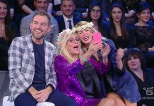 Ascolti tv ieri, Fabrizio De Andrè vs L’Isola dei Famosi | Auditel 13 febbraio 2018 Alessia, Mara e Daniele - Isola dei famosi 2018