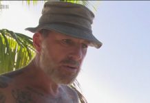 Isola dei Famosi 2018: Filippo Nardi NUDO e Bianca Atzei ride filippo nardi nudo