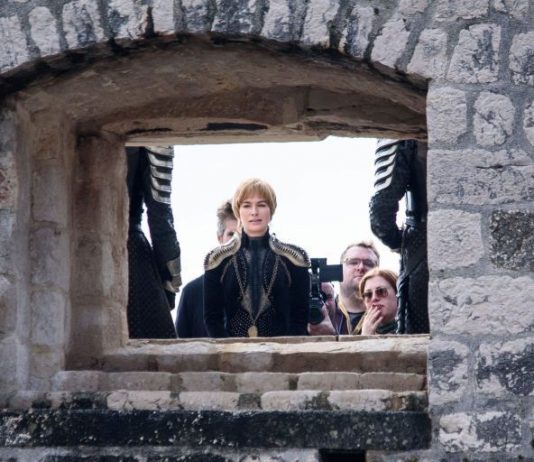 Game of Thrones 8 le foto dal cast rivelano succulente anticipazioni game of thrones 8