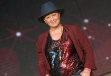 Ballando con le Stelle, Carolyn Smith: “il cancro è tornato ma io combatterò come una guerriera” Carolyn Smith giudice ballando con le stelle