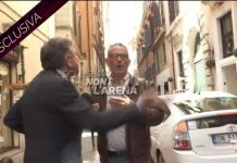 Mario Landolfi aggredisce un giornalista de Non è L’Arena: il video shock