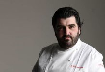 Antonino Cannavacciuolo non trattiene l’emozione e piange: il suo ristorante Villa Crespi ha guadagnato la terza Stella Michelin Antonino Cannavacciuolo