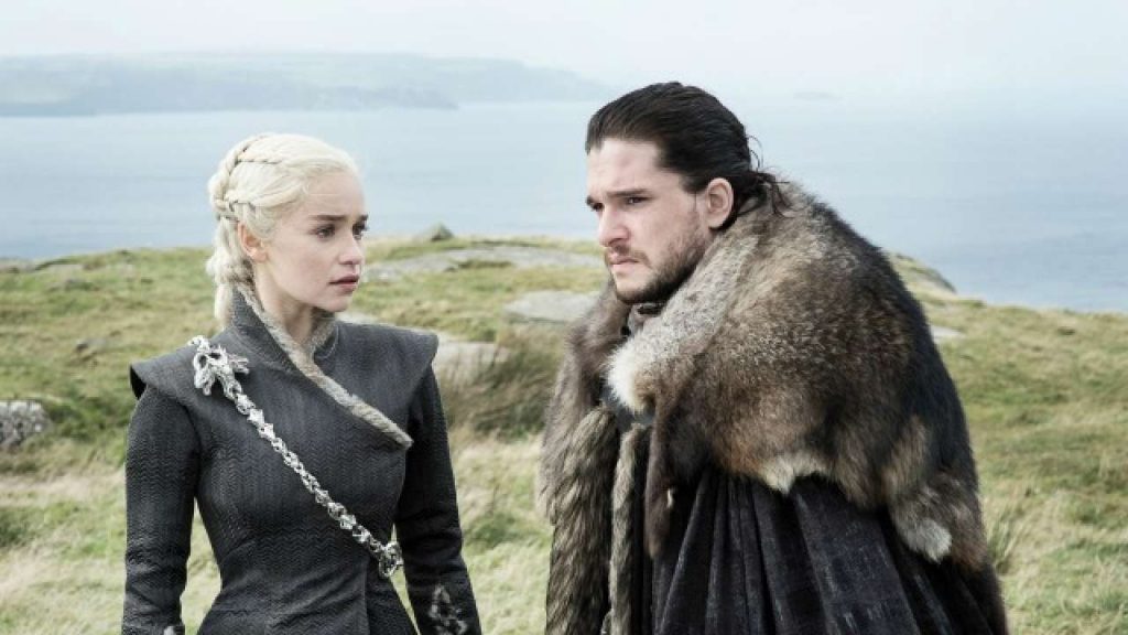 Emilia Clarke Il Trono di Spade 8