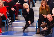 Uomini e Donne in prima serata: il progetto di Maria De Filippi MARIA DE FILIPPI ad uomini e donne