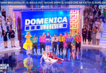 Domenica Live, Cristiano Malgioglio cade dai tacchi e travolge Barbara d’Urso (VIDEO)