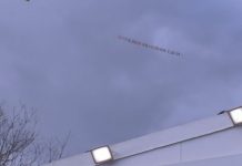 Grande Fratello Vip news: i fan di Elia Fongaro mandano un aereo di protesta | Video Aereo gf vip per Elia