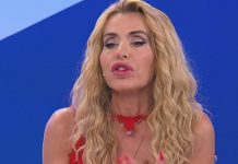 Uomini e Donne: lo show di Valeria Marini e le altre coppie Valeria Marini Uomini e Donne