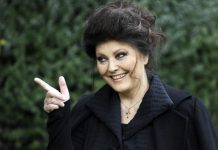 Claudia Mori Corteggia Mara Venier per una fiction. Sarà “Libera”, una fioraia di Giambellino claudia mori