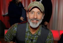 Maurizio Costanzo Show, Raz Degan torna a parlare di Paola Barale | Video Raz Degan al Maurizio Costanzo Show