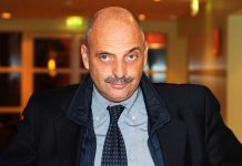 Paolo Brosio scherzo: quando il giornalista è finito nella trappola de Le Iene | Video Paolo Brosio