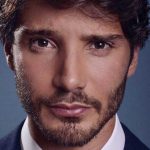 Stefano De Martino: è morto il padre Enrico De Martino, aveva 61 anni Stefano De Martino