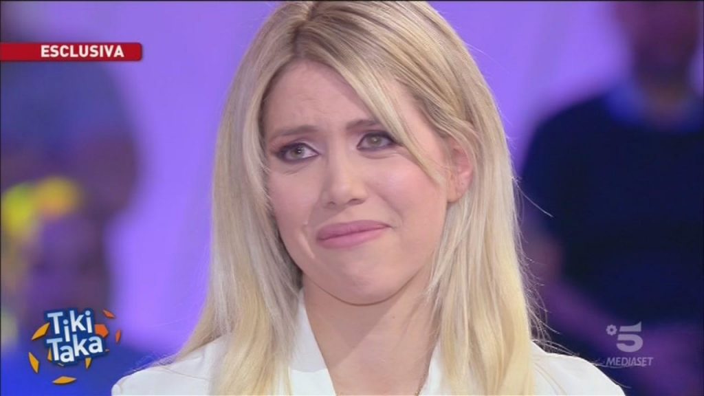 Wanda Nara in lacrime a Tiki Taka