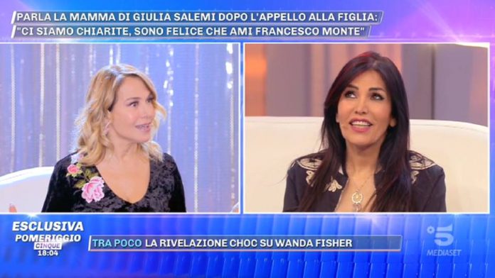 Fariba Tehrani a Pomeriggio 5: confermata la pace con Giulia Salemi Fariba Tehrani e Giulia Salemi