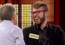 Avanti un altro, il concorrente è “un po’ Iettatore” e Bonolis si tocca | video Foto Bonolis si tocca ad Avanti un altro