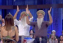 Avanti un altro, la puntata del 19 aprile 2019 | video Mediaset Foto Bonolis Laurenti Osho e Buco Avanti un altro 2019