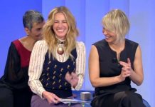 C’è posta per te 2019, i regali di Maria De Filippi per Julia Roberts | video Foto Julia Roberts Maria De Filippi C'è posta per te 16 03 2019