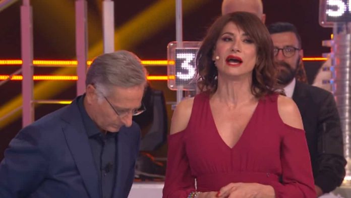 Ciao Darwin 2019, Povia porta “rispetto” a Luxuria. Lei replica così | video Foto Luxuria replica Povia Ciao Darwin 2019