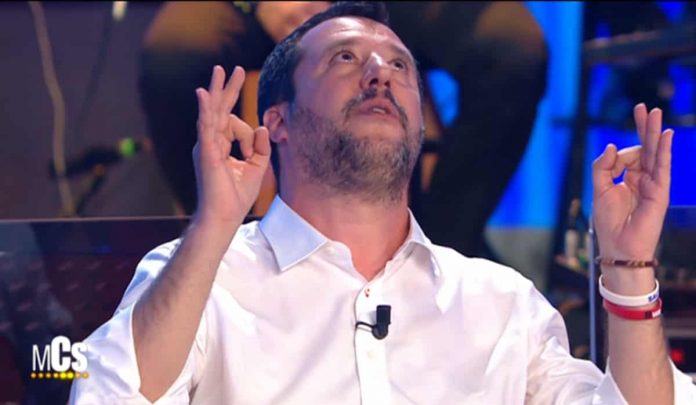 Matteo Salvini da Costanzo: “Fabio Fazio? Guadagna 4 milioni di euro per…” | video Foto Salvini Costanzo Show