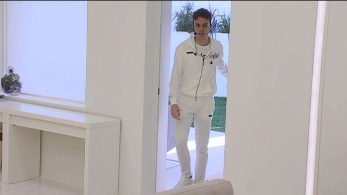 Amici 18, Jefeo e Mameli visitano le due casette | Video amici 18
