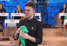 Mameli al serale di Amici 18: il cantante supera l’esame | Video Mameli Amici 18