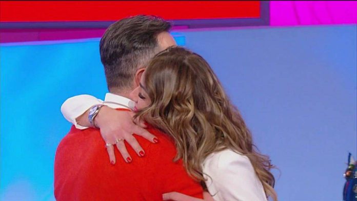 Uomini e Donne trono over: Riccardo fa una scenata di gelosia e Ida piange | Video Witty riccardo e ida uomini e donne