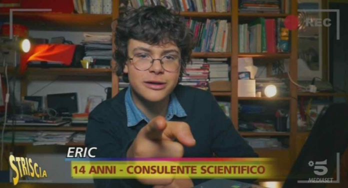 Striscia La Notizia, Eric Barbizzi e l’inquinamento delle gomme da masticare | Video Striscia La Notizia Eric Barbizzi video gomma da masticare