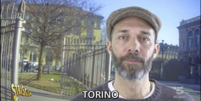 Striscia La Notizia, “non si usano i social alla guida”, servizio di Max Laudadio | Video Striscia La Notizia Max Laudadio