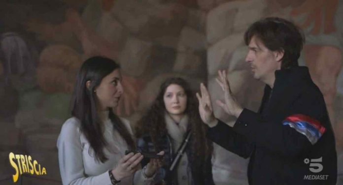 Striscia La Notizia, ecco lo street magic del Mago Casanova | Video Striscia la notizia Mago Casanova