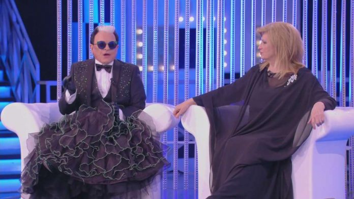 Grande Fratello 16, Cristiano Malgioglio protesta e lascia lo studio | video Mediaset Cristiano Malgioglio al Grande Fratello