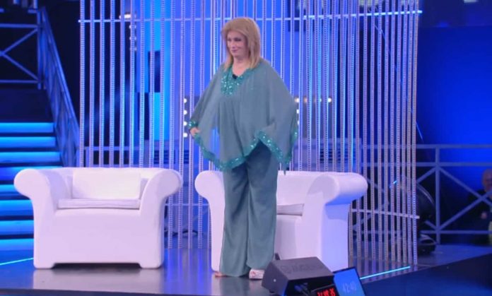 Iva Zanicchi compie 80 anni: gli auguri di Mattino Cinque | Video Mediaset Foto Iva Zanicchi Grande Fratello 2019