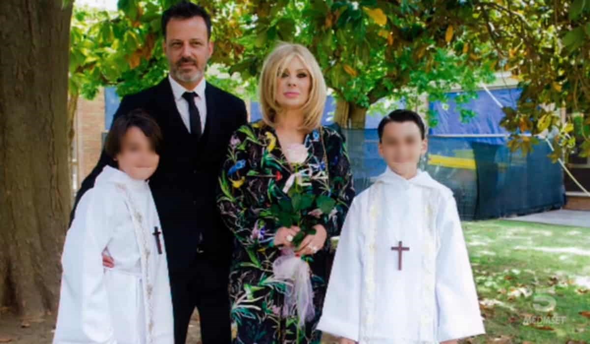 Grande Fratello 2019, Kikò Nalli su Tina Cipollari e figlio per Ambra video