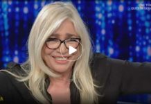 Striscia la notizia, tra i Nuovi Mostri di oggi anche Venier e D’Urso | video Foto Mara Venier caffeuccio Domenica In