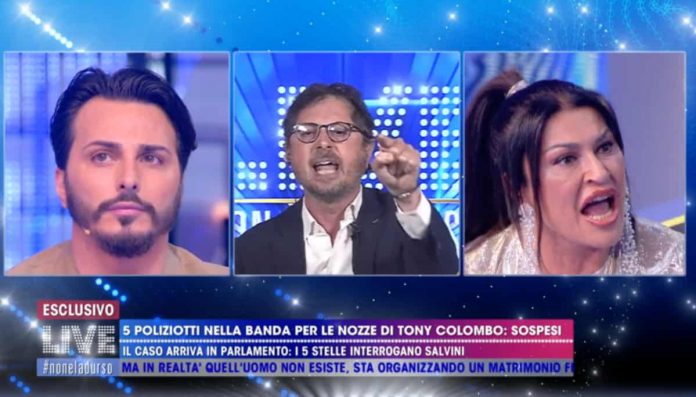 Live – Non è la D’Urso: furiosa lite tra Tony Colombo, la moglie e il politico Borrelli | video Foto lite Colombo moglie Live - Non è la D'Urso 2019