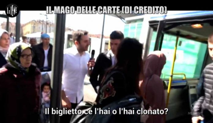 Le Iene, Cordaro: “Carte di credito clonate? Ecco il mago…” | video Foto mago carte di credito Le Iene 2019