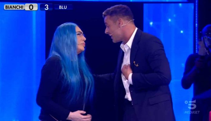 Loredana Bertè e Ricky Martin uno contro l’altro ad Amici: volano accuse di “bullismo” | video Loredana Bertè vs Ricky Martin ad Amici 2019 Serale