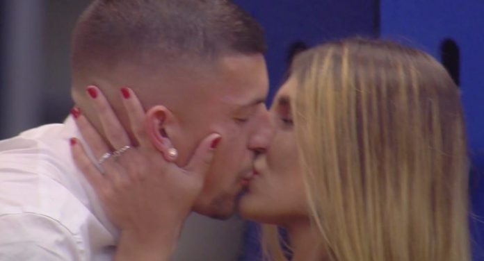 Ivana Icardi e il fidanzato Luis Fabian Galesio al Grande Fratello 16 | video Mediaset Ivana Icardi fidanzato Luis Fabian Galesio al Grande Fratello 16