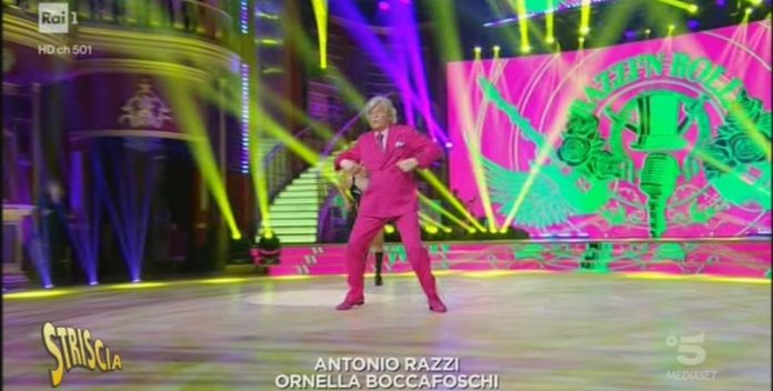 Striscia La Notizia, Moda Caustica con Antonio Razzi | video Mediaset Striscia La Notizia Moda Caustica Antonio Razzi