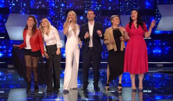 All Together Now, i 20 semifinalisti cantano “Il Cielo” insieme ai giudici | video Mediaset I primi concorrenti semifinalisti di All together now