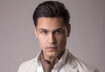 Intervista a Elvis Esposito, l’attore che ha lavorato per Elena Ferrante e Liberato | ESCLUSIVA L'attore Elvis Esposito