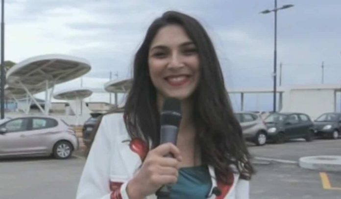 Striscia la notizia, Erica è la nuova inviata: il suo primo servizio a Reggio Calabria | video Mediaset Erica è la nuova inviata di Striscia la notizia