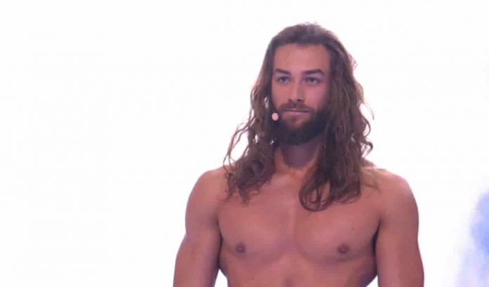 Ciao Darwin 2019, Filippo Melloni è Padre Natura: l’intervista | video Mediaset Filippo Melloni è Padre Natura a Ciao Darwin 2019