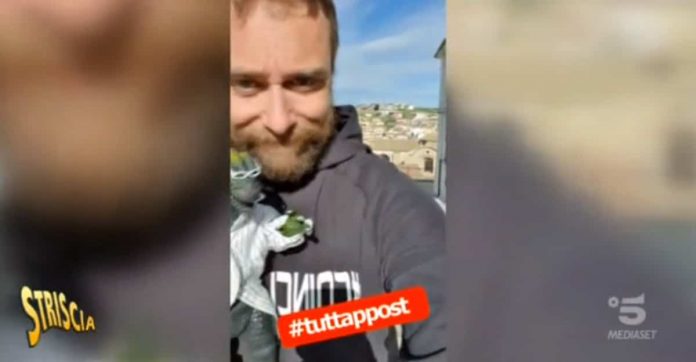 Rai, “coincidenze” per i programmi di Fiorello e Mara Venier? Il servizio di Striscia la notizia | video Mediaset Pinuccio e la canzone "Coincidance" a Striscia la notizia