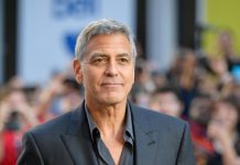 George Clooney regista per Netflix: l’attore sta preparando una nuova serie tv L'attore e Regista George Clooney