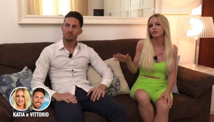 Temptation Island 2019, Katia e Vittorio coppia solida? “Quello che provo io…” | video Mediaset Vittorio e Katia partecipano a Temptation Island 2019