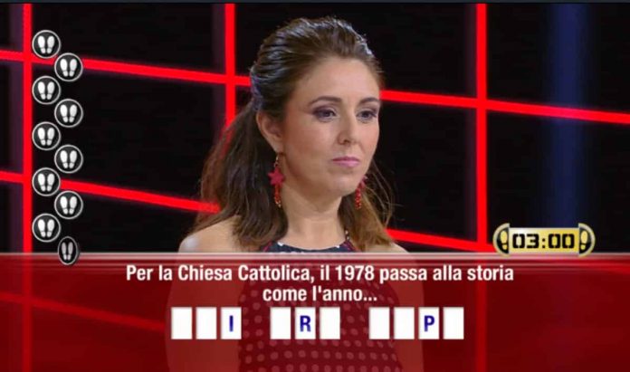 Caduta Libera, i primi Dieci Passi della nuova campionessa Alessandra | video Mediaset Alessandra è la nuova campionessa di Caduta Libera