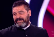 Franco Terlizzi da pugile a “prete”: a La sai l’ultima sketch con Formicola e Greggio | video Mediaset Franco Terlizzi vestito da prete a La sai l'ultima