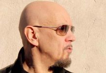 Enrico Ruggeri a ‘Da noi… a ruota libera’: “I cantanti di oggi? Ci sono artisti che vogliono passare alla storia e altri che vogliono passare alla cassa” Enrico Ruggeri, Una vita da cantare su Rai1